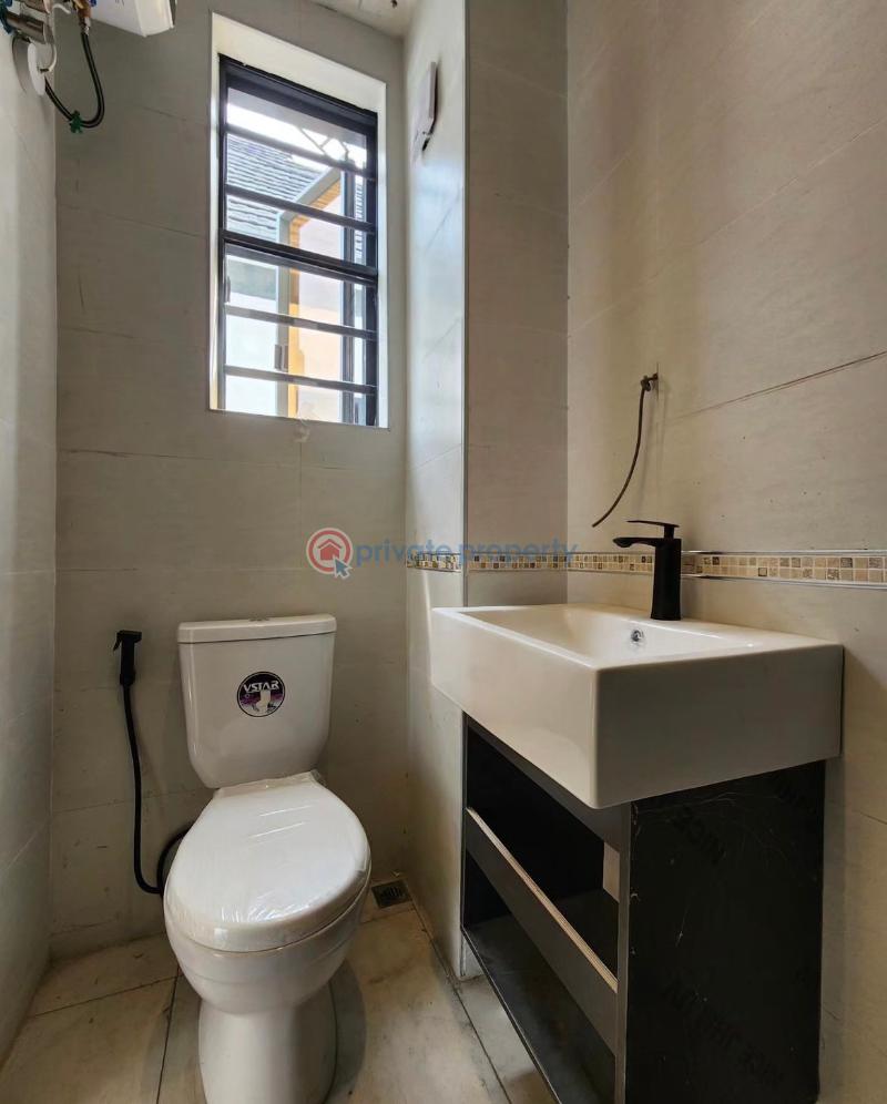 2 bedroom Block Of Flats For Sale Chevron Lekki Lagos - 16