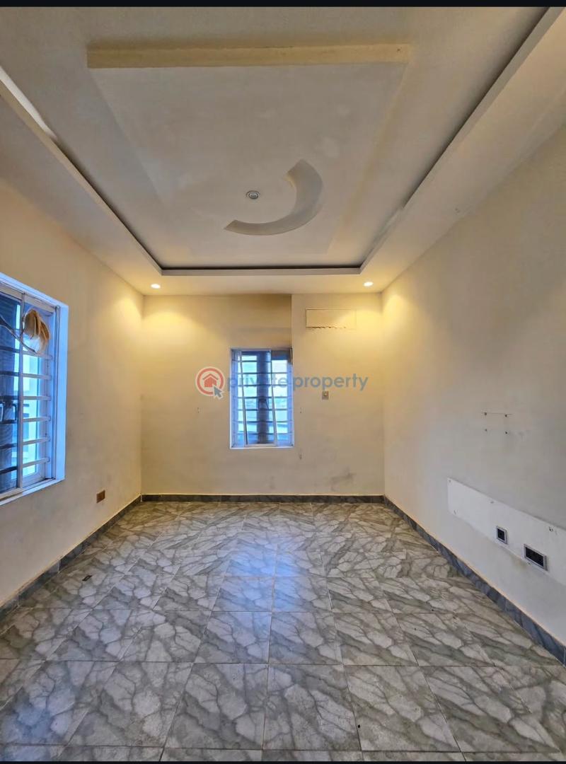 3 bedroom Block Of Flats For Sale Magodo Shangisha Ojodu Lagos - 2