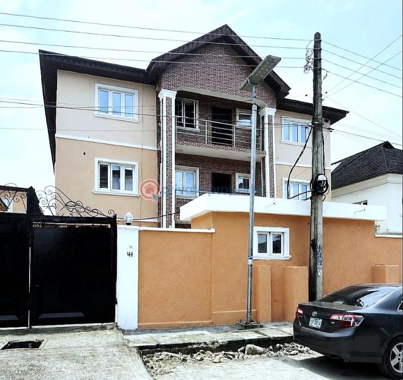 3 bedroom Flat & Apartment For Rent Osapa London Lekki Lagos - 0