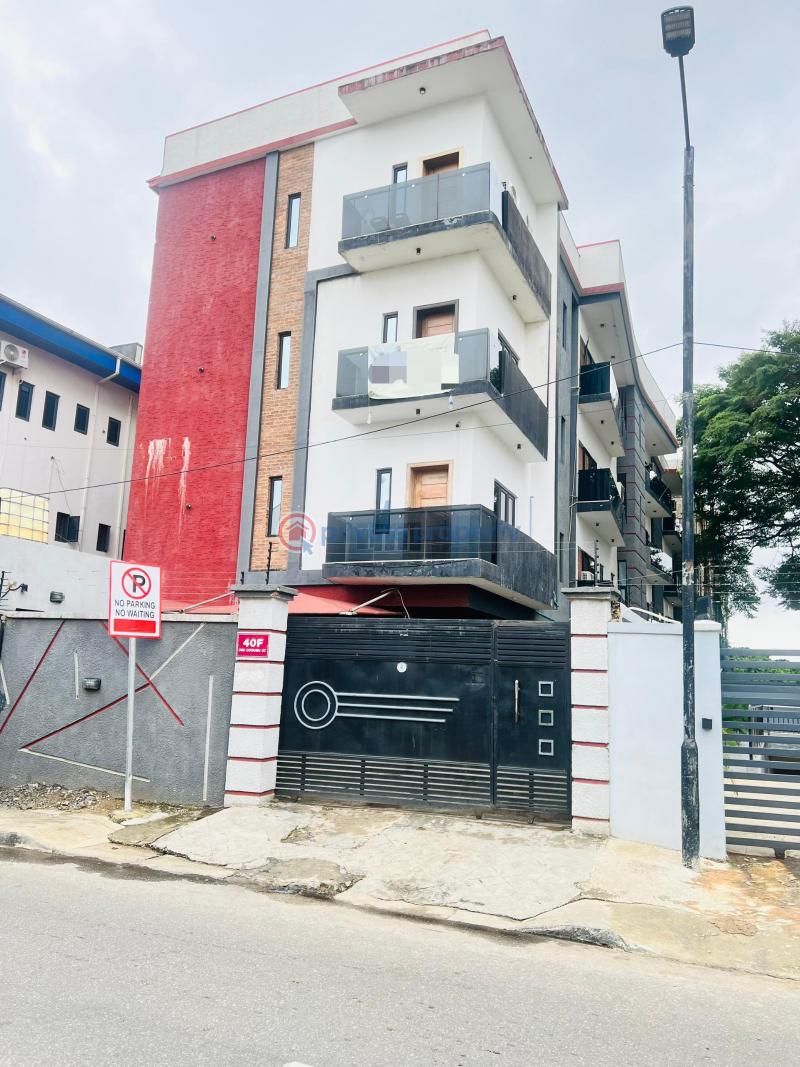 3 bedroom Block Of Flats For Sale Ikeja GRA Lagos - 5
