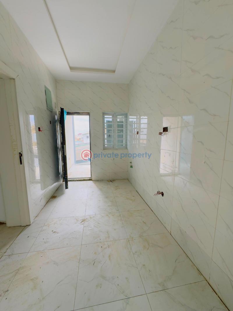 3 bedroom Block Of Flats For Sale Nicely Built 3 Bedroom Apartment , Opebi Ikeja Opebi Ikeja Lagos - 8