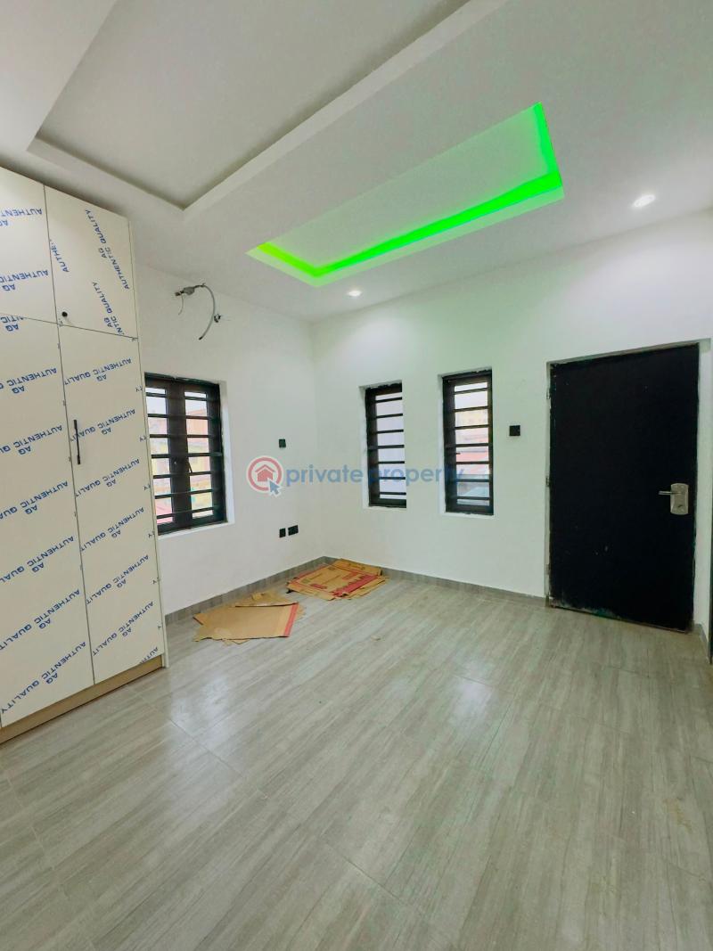 3 bedroom Terraced Duplex For Sale Nicely Built 3 Bedroom Terrace Duplex Mende Maryland Lagos - 6