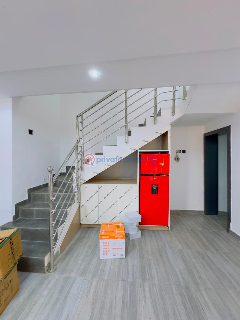 3 bedroom Terraced Duplex For Sale Nicely Built 3 Bedroom Terrace Duplex Mende Maryland Lagos - 1