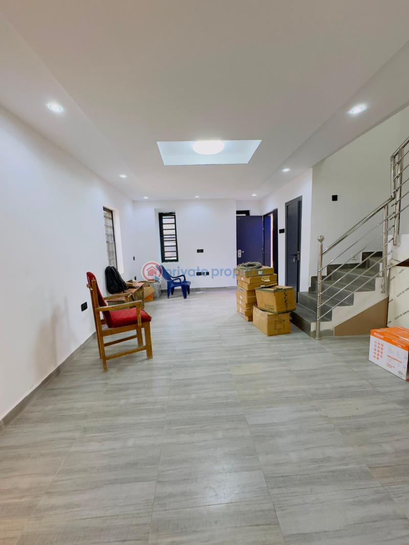 3 bedroom Terraced Duplex For Sale Nicely Built 3 Bedroom Terrace Duplex Mende Maryland Lagos - 2
