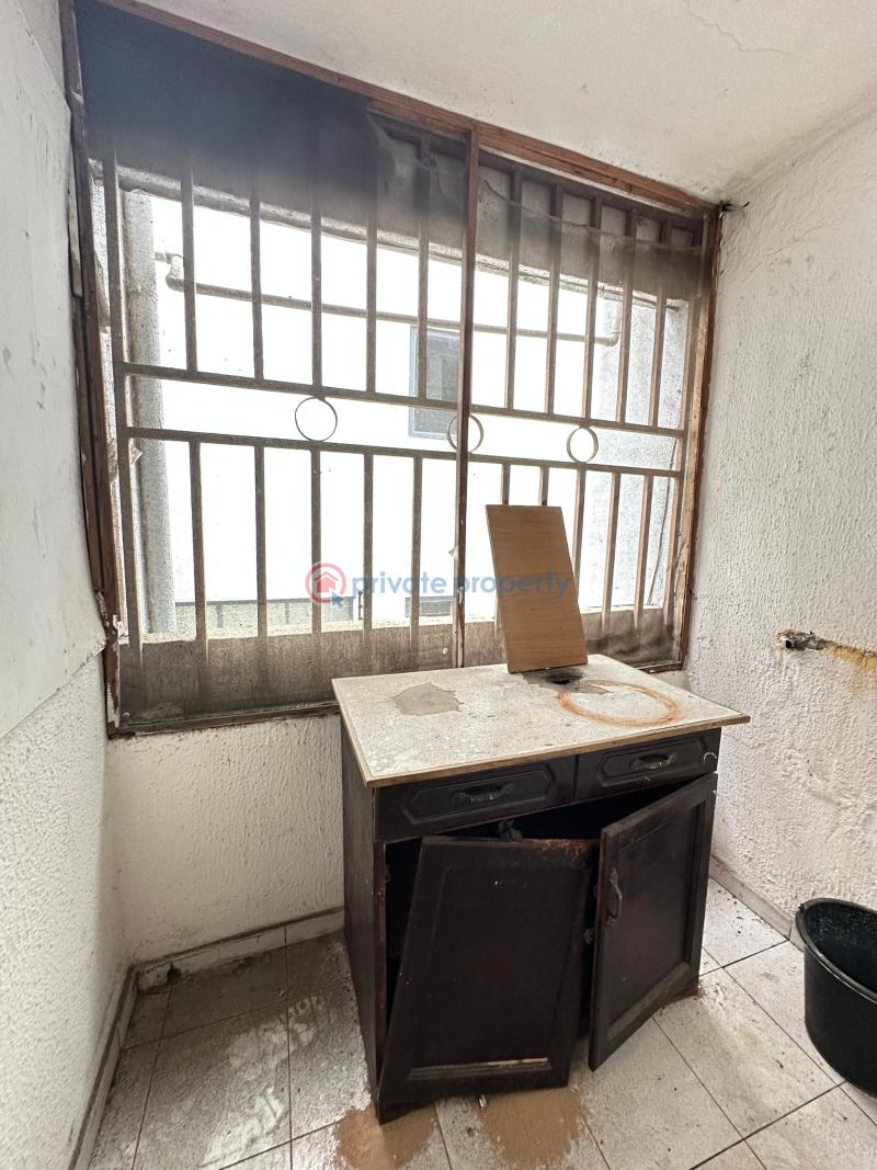 3 bedroom Block Of Flats For Rent Ikoyi Lagos - 11