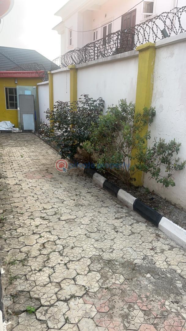 Detached Bungalow For Sale Akoto Estate, Elebu Akala Express Ibadan Oyo - 15