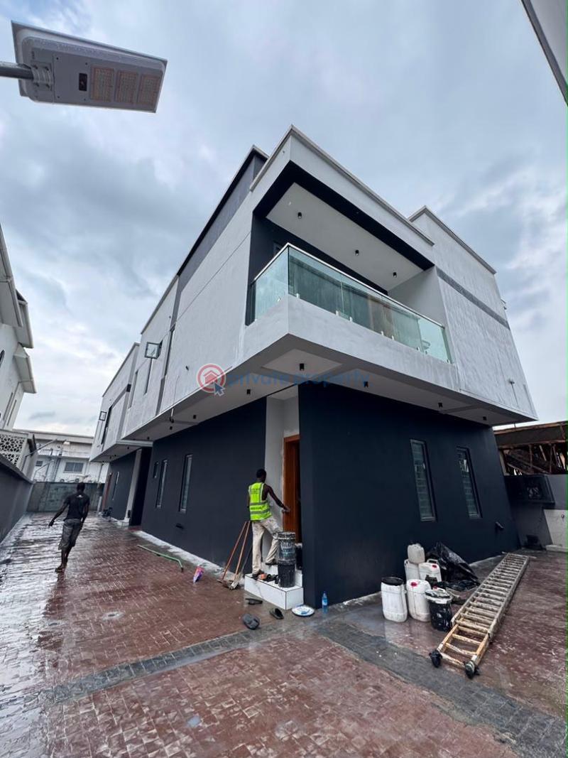 4 bedroom Detached Duplex For Sale Surulere Lagos - 1