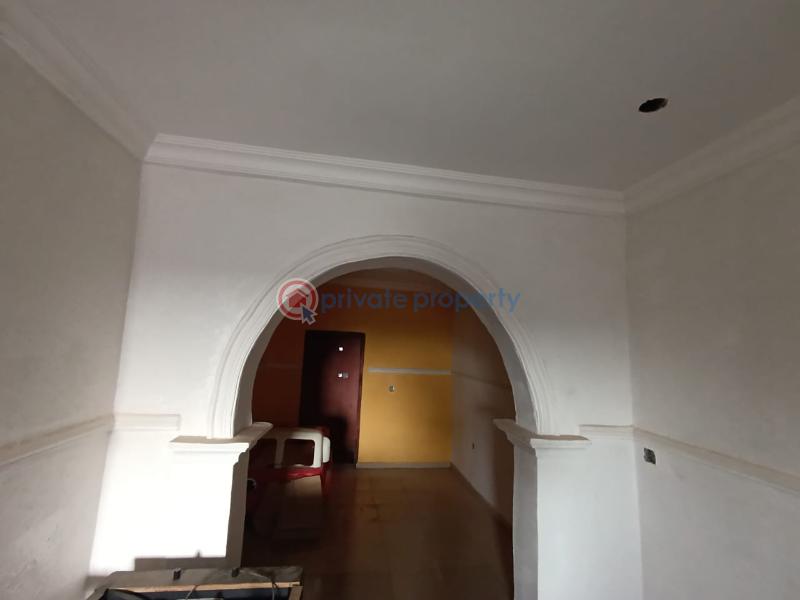 House For Sale Location : Adeleye, Olodo, Ibadan. *proximity* : 1 Seconds To The Tarred Road, Very Close To The Main Road. Ibadan Oyo - 9