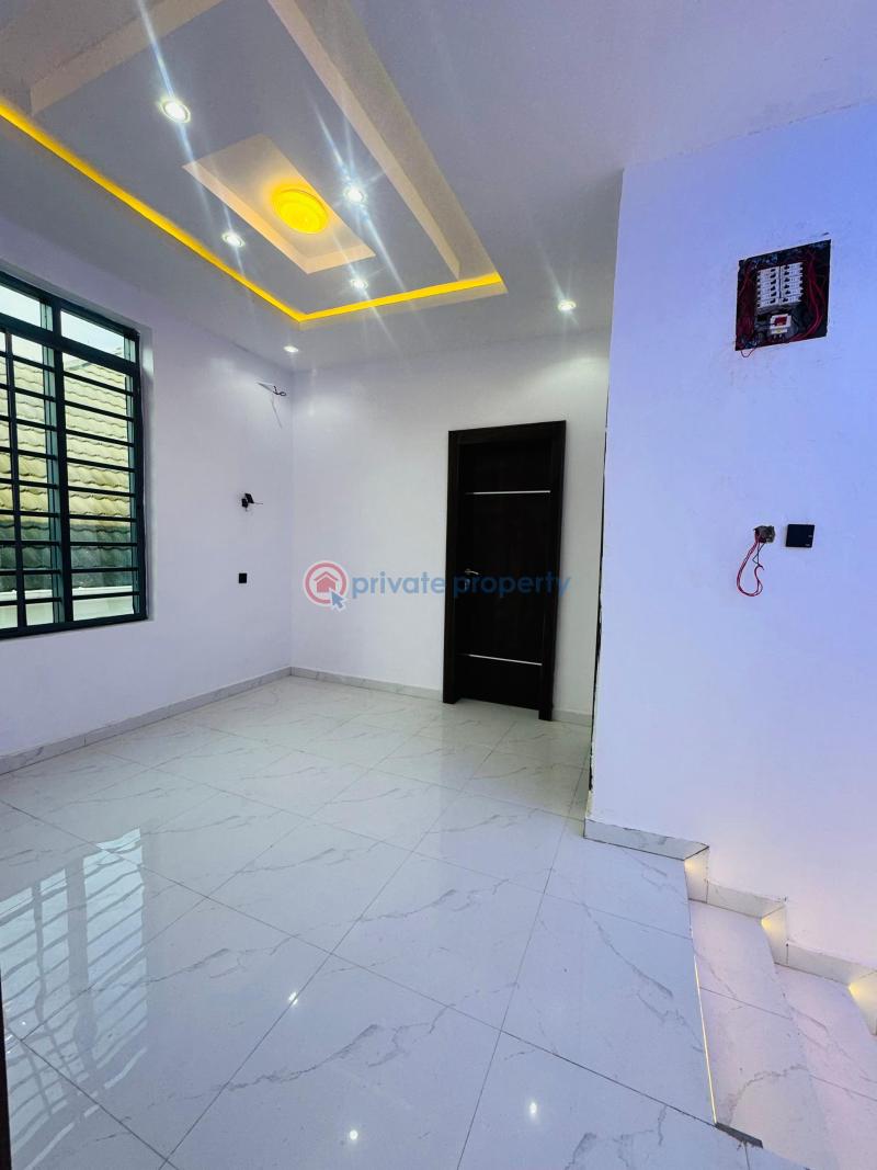 4 bedroom Detached Duplex For Sale Fagba, College Road Ifako-Ijaiye Lagos - 6