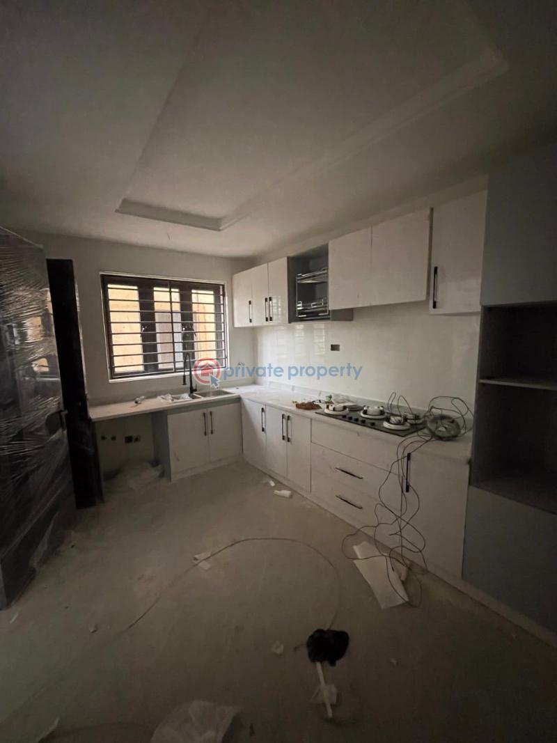 4 bedroom Semi detached Duplex For Sale Maryland Ikeja Lagos - 3