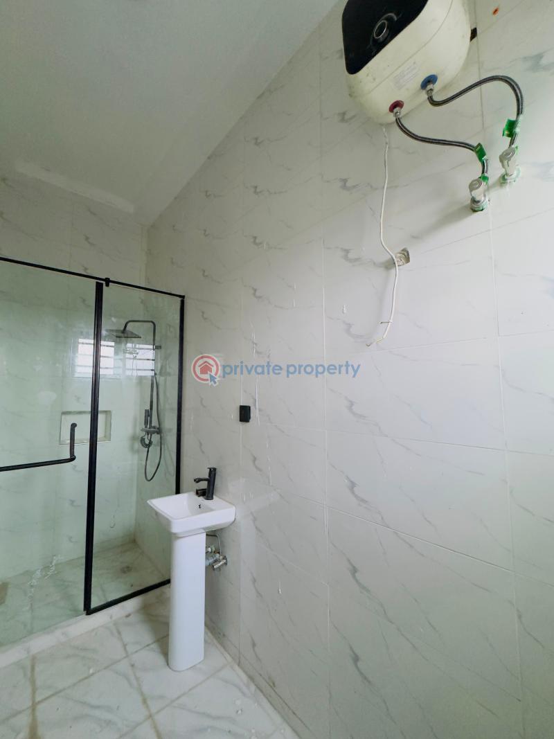 4 bedroom Semi detached Duplex For Sale Nicely Built 4 Bedroom Semi Detached Duplex With Bq Anthony Village Maryland Lagos - 8
