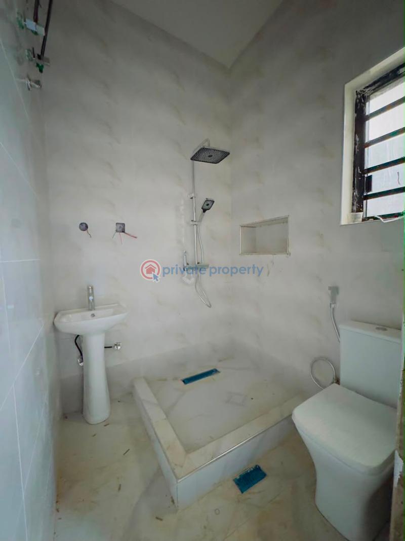 4 bedroom Semi detached Duplex For Sale Nicely Built 4 Bedroom Semi Detached Duplex With Bq, Omole Phase 2 Extension Omole Phase 2 Ojodu Lagos - 4