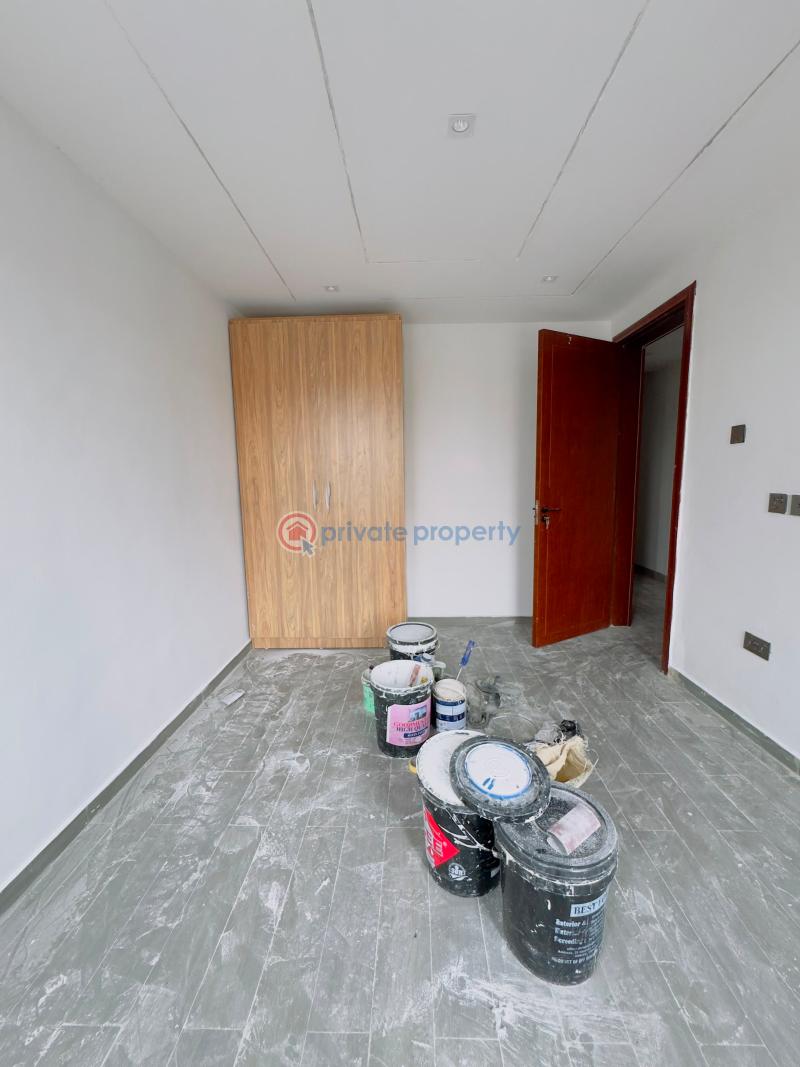4 bedroom Semi detached Duplex For Sale Nicely Built 4 Bedroom Semi Detached Duplex With Bq, Yaba Yaba Lagos - 8