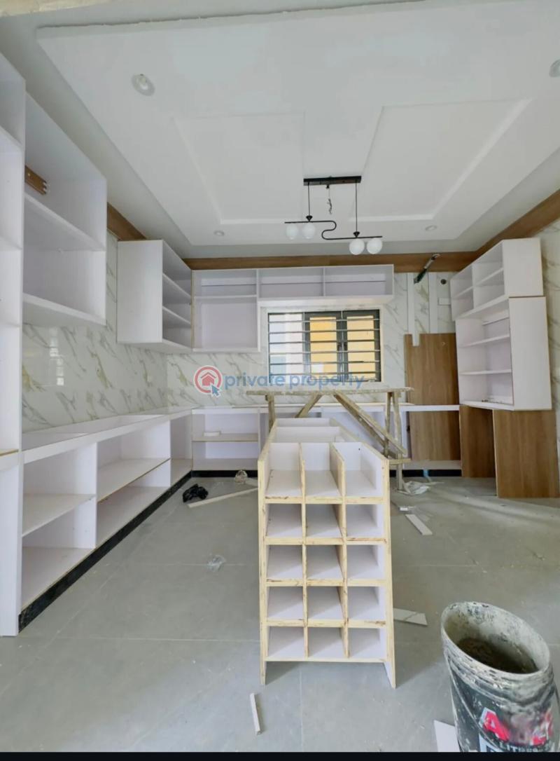 4 bedroom Semi detached Duplex For Sale Ogudu GRA Lagos - 2