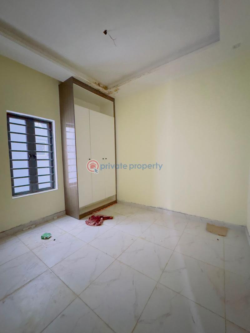 4 bedroom Semi detached Duplex For Sale Nicely Built 4 Bedroom Semi Detached Duplex With Bq Anthony Village Maryland Lagos - 14