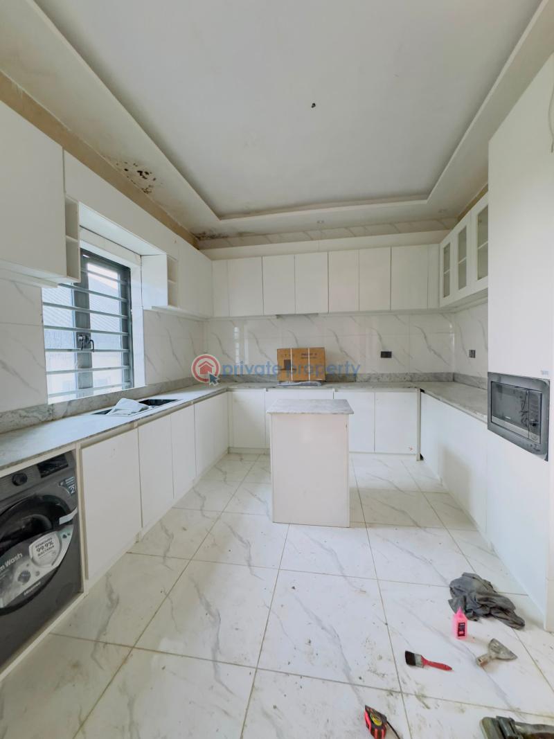 4 bedroom Semi detached Duplex For Sale Nicely Built 4 Bedroom Semi Detached Duplex With Bq Anthony Village Maryland Lagos - 6