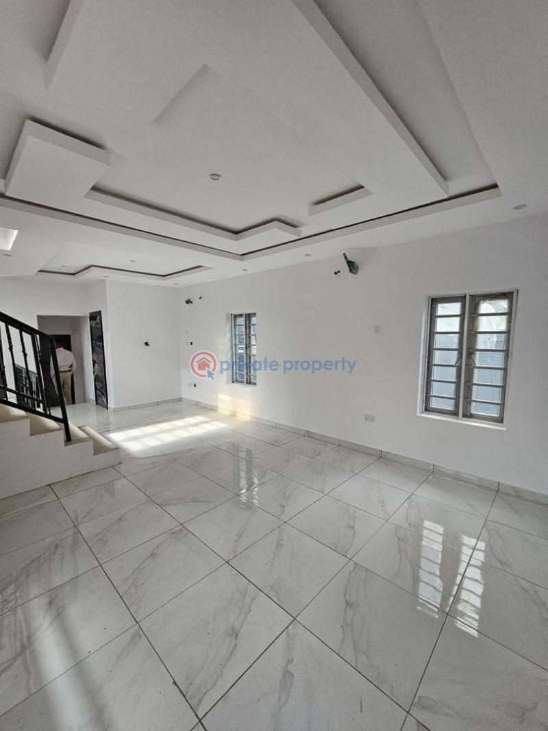 4 bedroom Semi detached Duplex For Sale Maryland Lagos - 3
