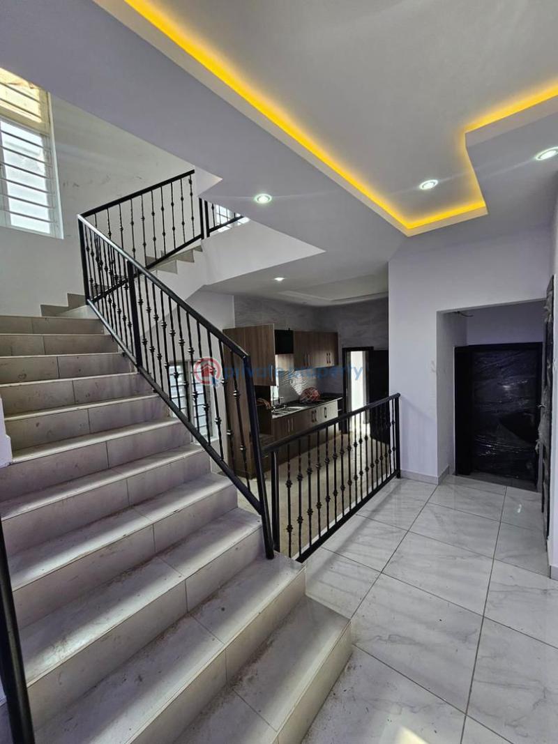 4 bedroom Semi detached Duplex For Sale Maryland Lagos - 5