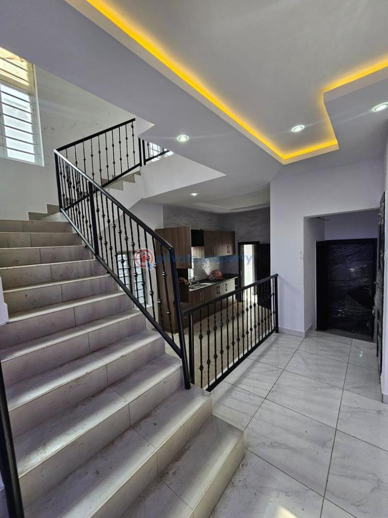 4 bedroom Semi detached Duplex For Sale Maryland Lagos - 3