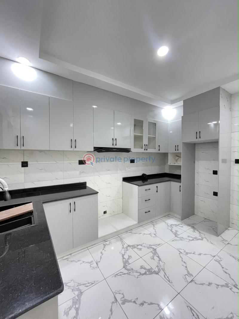 4 bedroom Terraced Duplex For Sale Nicely Built 4 Bedroom Terrace Detached Duplex In A Gated Estate, Maryland Anthony Village Maryland Lagos - 4