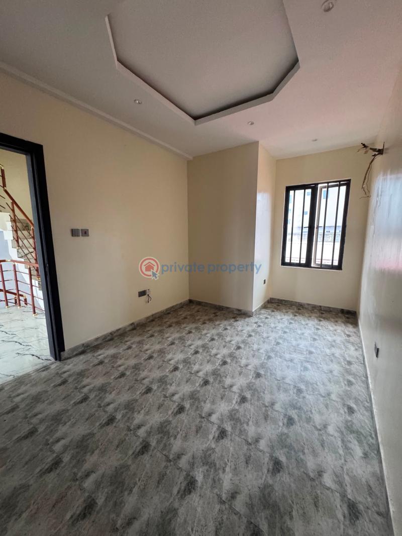 4 bedroom Terraced Duplex For Sale Nicely Built 4 Bedroom Terrace Detached Duplex With Bq, Magodo Gra Phase 2 Magodo GRA Phase 2 Kosofe/Ikosi Lagos - 12