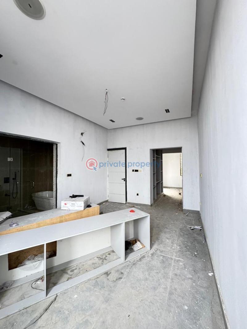 4 bedroom Terraced Duplex For Sale Nicely Built 4 Bedroom Terrace Duplex With Bq, Surulere Surulere Lagos - 13