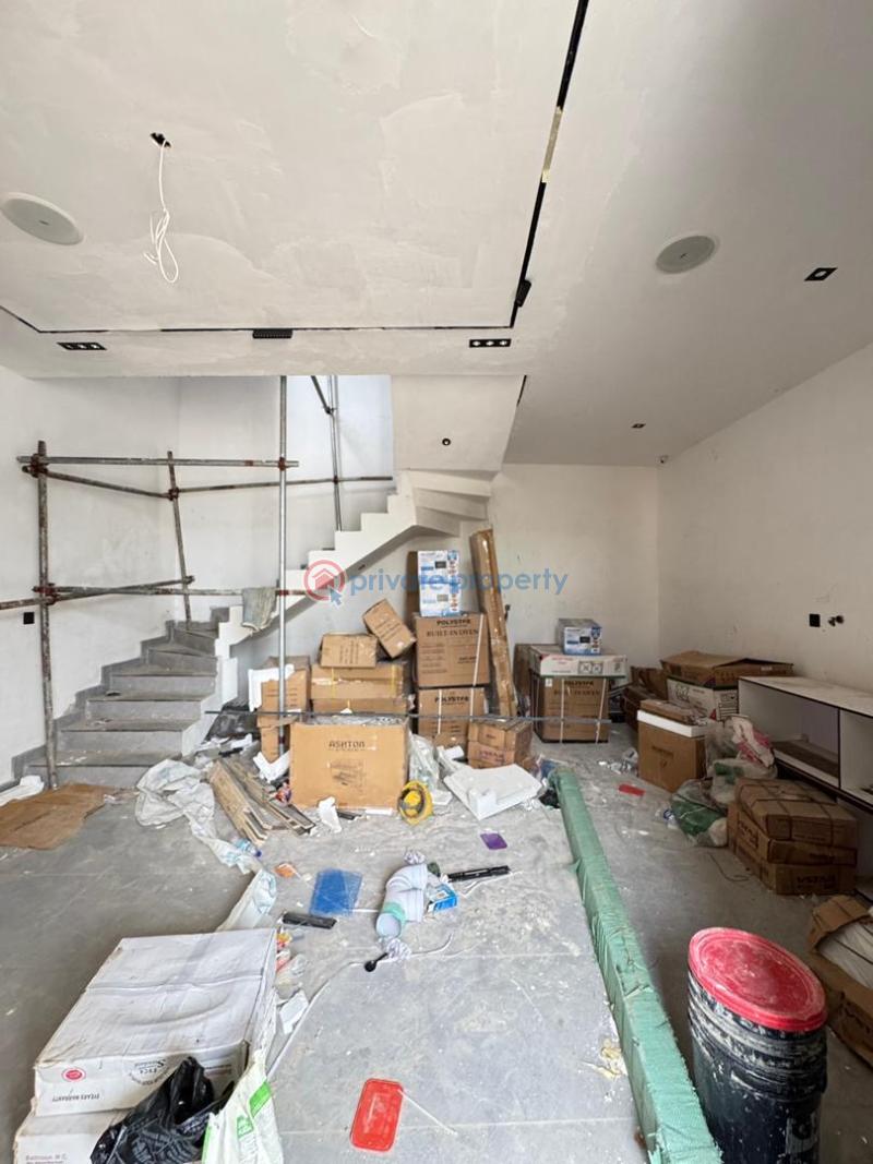 4 bedroom Terraced Duplex For Sale Nicely Built 4 Bedroom Terrace Duplex With Bq, Surulere Surulere Lagos - 8