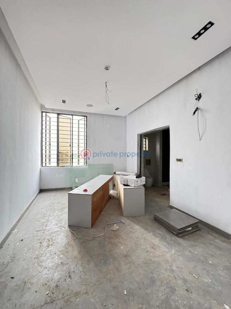 4 bedroom Terraced Duplex For Sale Nicely Built 4 Bedroom Terrace Duplex With Bq, Surulere Surulere Lagos - 12