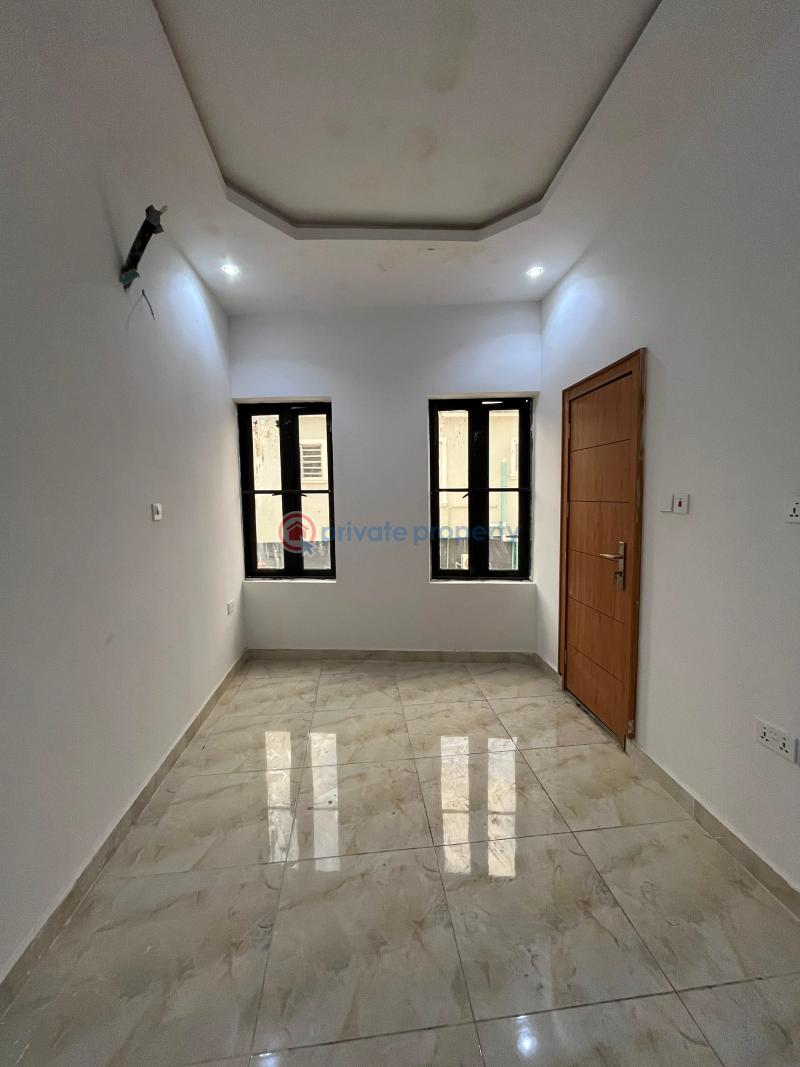 4 bedroom Terrace For Sale Gbagada Phase 1 Lagos - 3