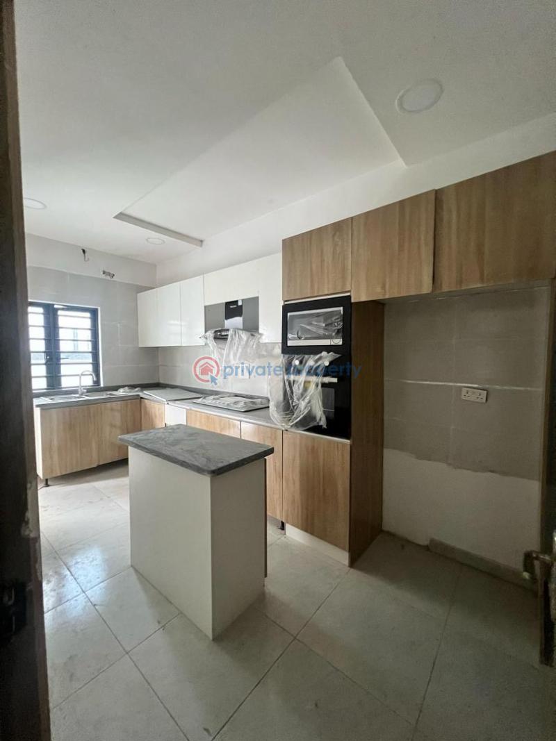 Nicely built 4bedroom terrace duplex - 4 4 bedroom Terraced Duplex For Rent Victoria Garden City Lekki Lagos - 4