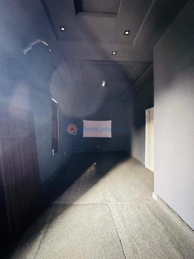 5 bedroom Detached Duplex For Sale Chevron Drive Lekki Lagos - 18