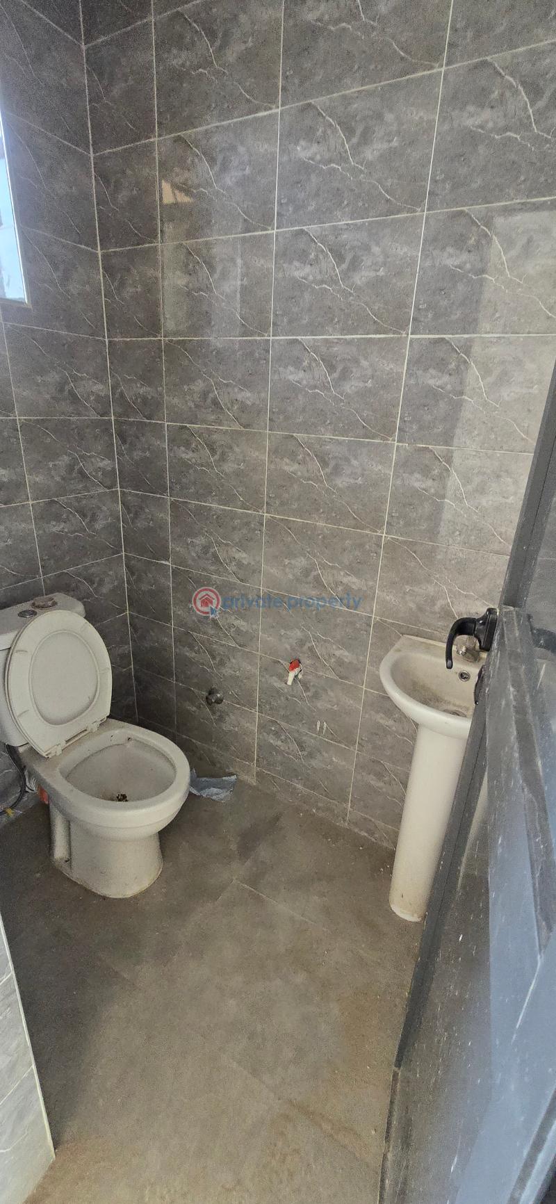 Office For Rent Gaduwa District By Axis Plaza Gaduwa Abuja Phase 2  - 4