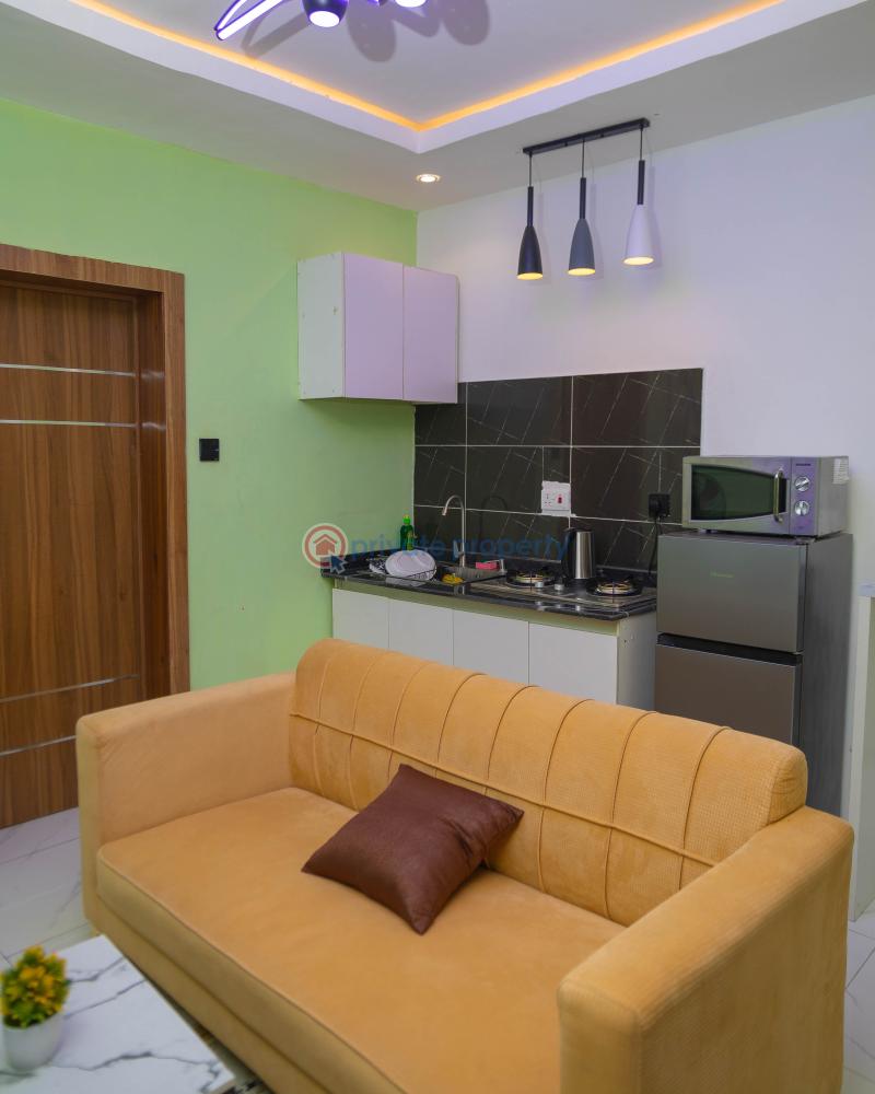 1 bedroom Flat & Apartment Short let Lawanson Surulere Lagos - 2