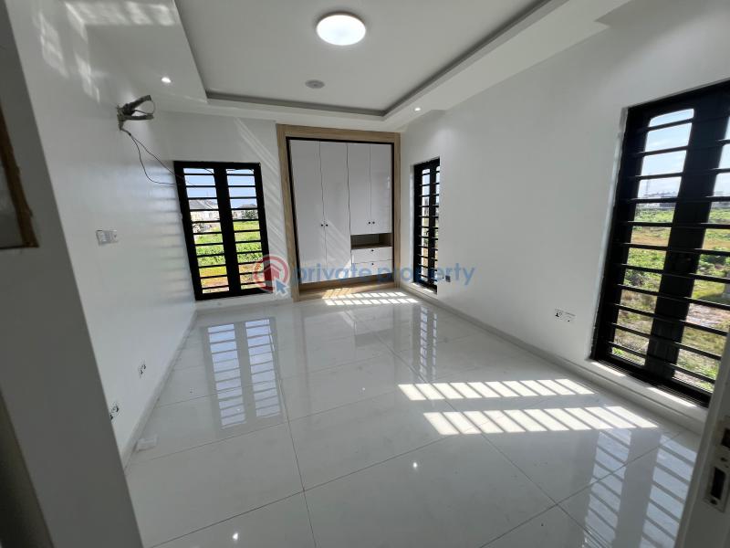 6 bedroom Detached Duplex For Sale Royal Garden Ajah Lagos - 30