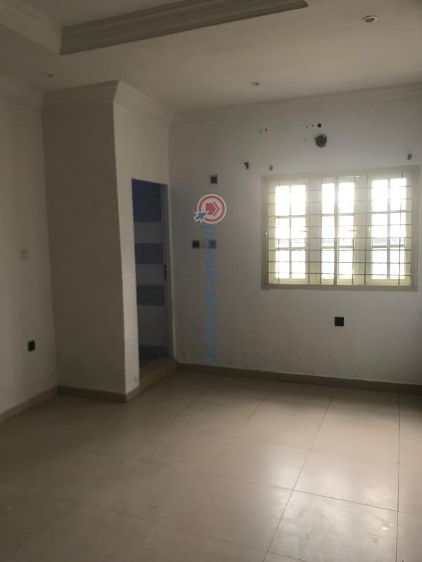 2 bedroom Block Of Flats For Rent Ologolo Estate Ologolo Lekki Lagos - 3