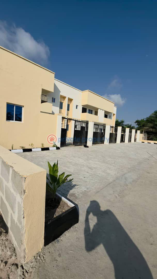 2 bedroom Flat & Apartment For Sale Abijo Gra Abijo Ajah Lagos - 8