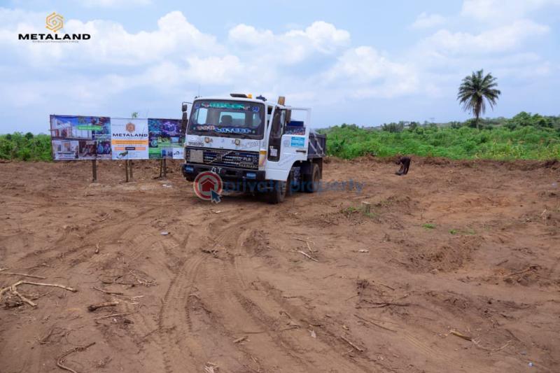 Odolewu, along epe/ijebu-ode expressway. - 4 Residential Land For Sale Ode Remo Remo North Ogun - 4