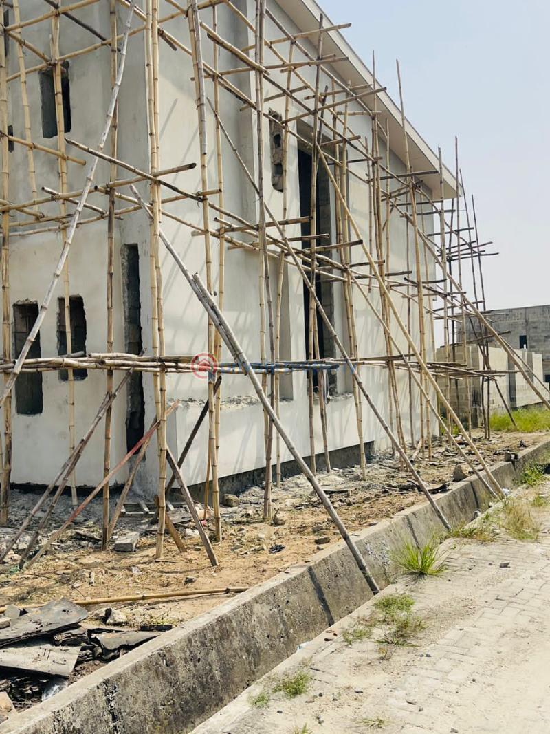 3 bedroom Penthouse For Sale By Osubi Airport, Bryan’s Court Warri Delta - 9