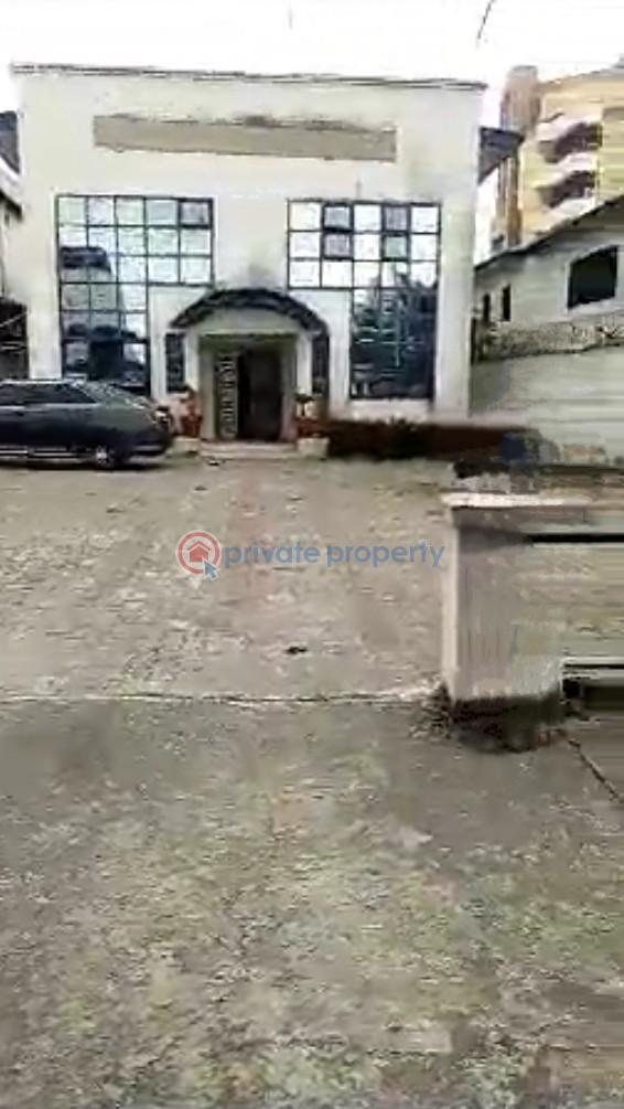 Office For Sale Close To Ajose Adeogun Victoria Island Lagos - 0