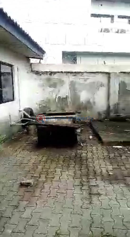 Office For Sale Close To Ajose Adeogun Victoria Island Lagos - 4