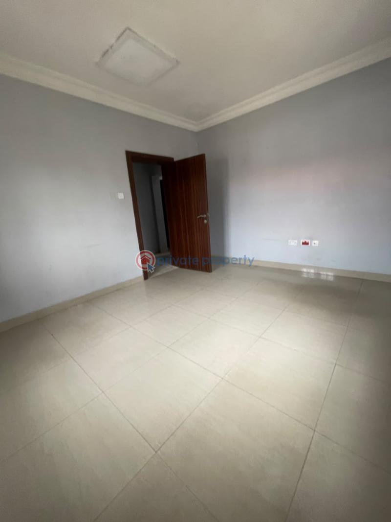 Office For Sale Murtala Muhammad Way Yaba Lagos. Yaba Lagos - 7