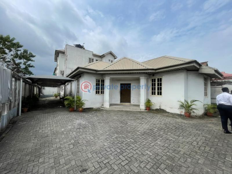 Office For Sale Murtala Muhammad Way Yaba Lagos. Yaba Lagos - 2