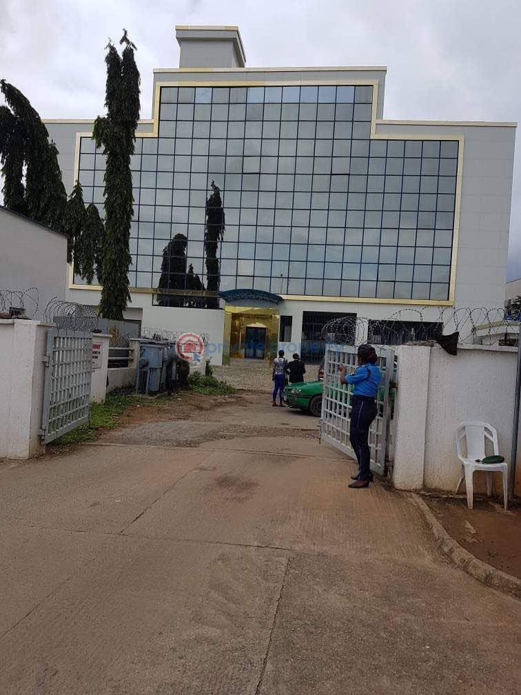 Mall/Complex/Plaza For Sale Garki Abuja Phase 1 
