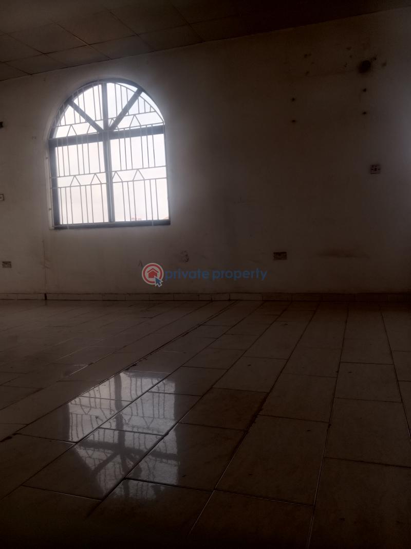 Mall/Complex/Plaza For Rent Agungi Bus Stop Agungi Lekki Lagos - 3