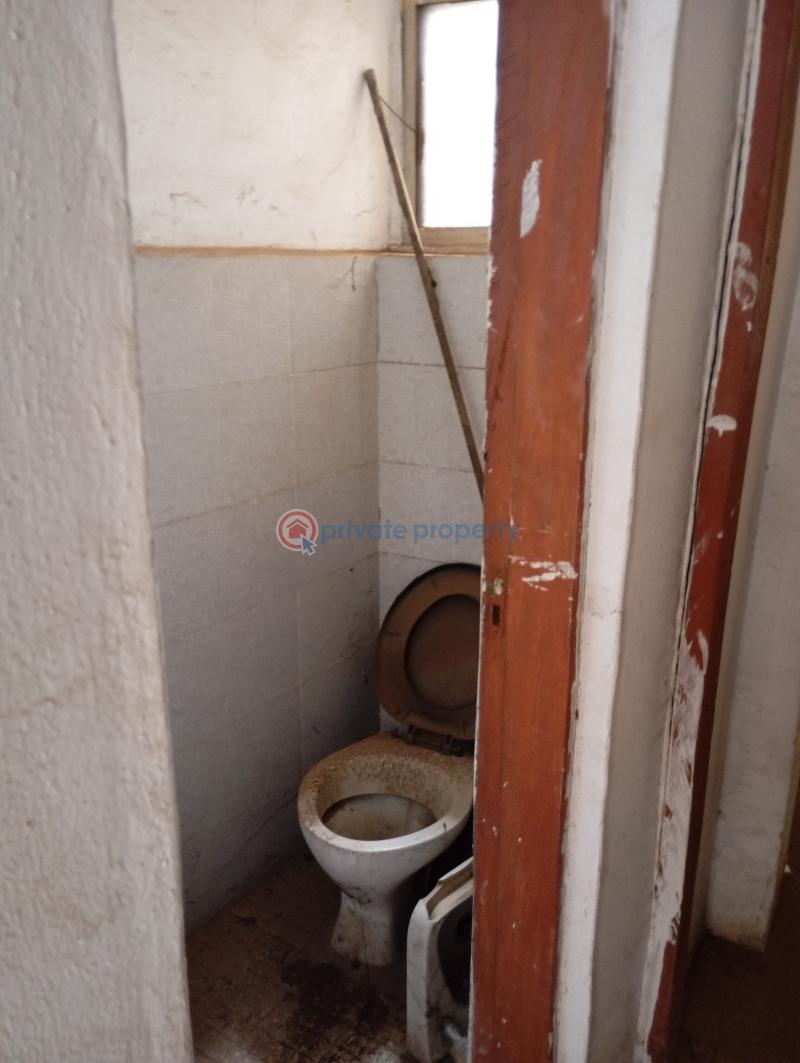 Office space for rent at ziksa avenue awka - 4 Office For Rent Awka South Anambra - 4