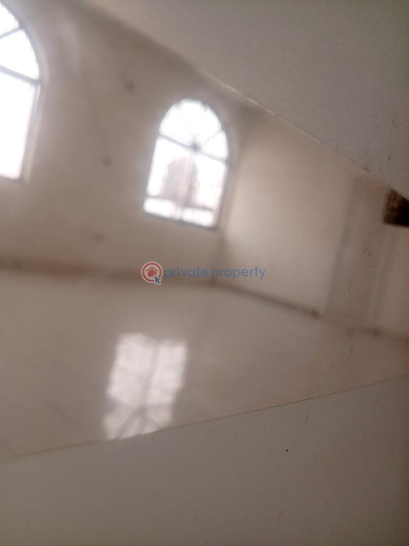Mall/Complex/Plaza For Rent Agungi Bus Stop Agungi Lekki Lagos - 5