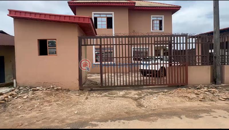 Office For Sale Off Stadium Road Off Ekenwan Road Benin Edo - 0