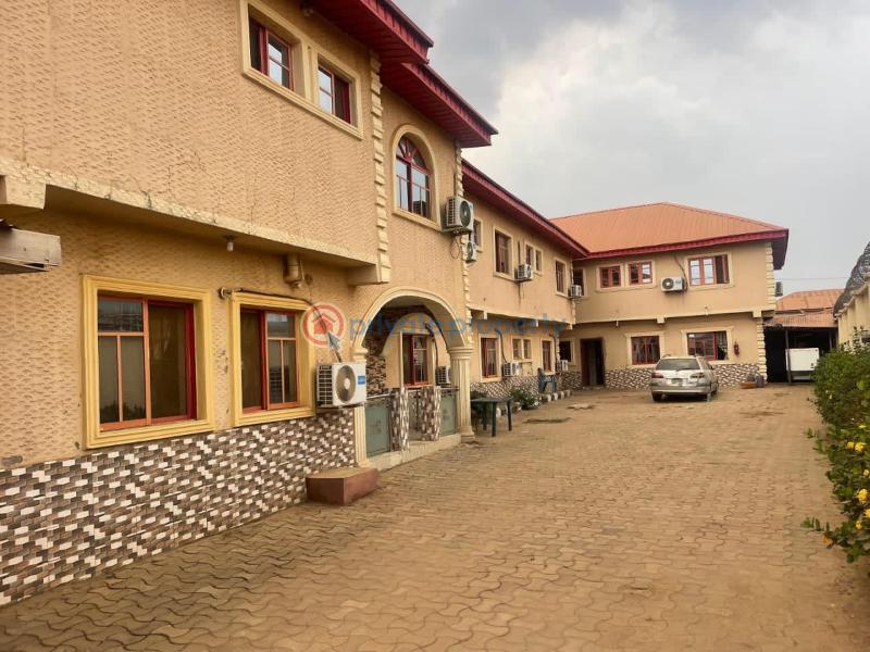 Hotel For Sale Ogungbade, New Ife Road, Ibadan** Ibadan Oyo