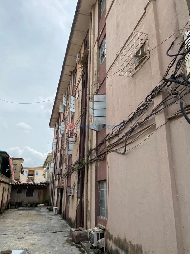 10 bedroom Block Of Flats For Sale Omotayo Ojo Street Allen Avenue Ikeja Lagos - 3