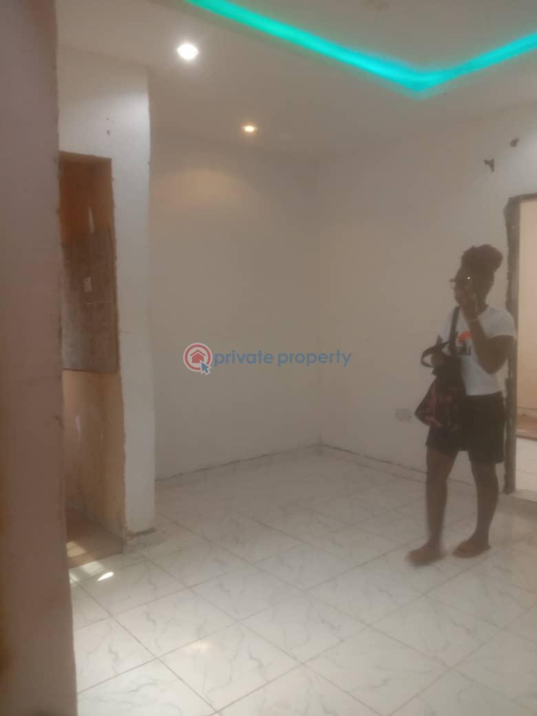 1 bedroom Mini Flat For Rent Hughes Avenue, Alagomeji, Yaba Alagomeji Yaba Lagos - 0